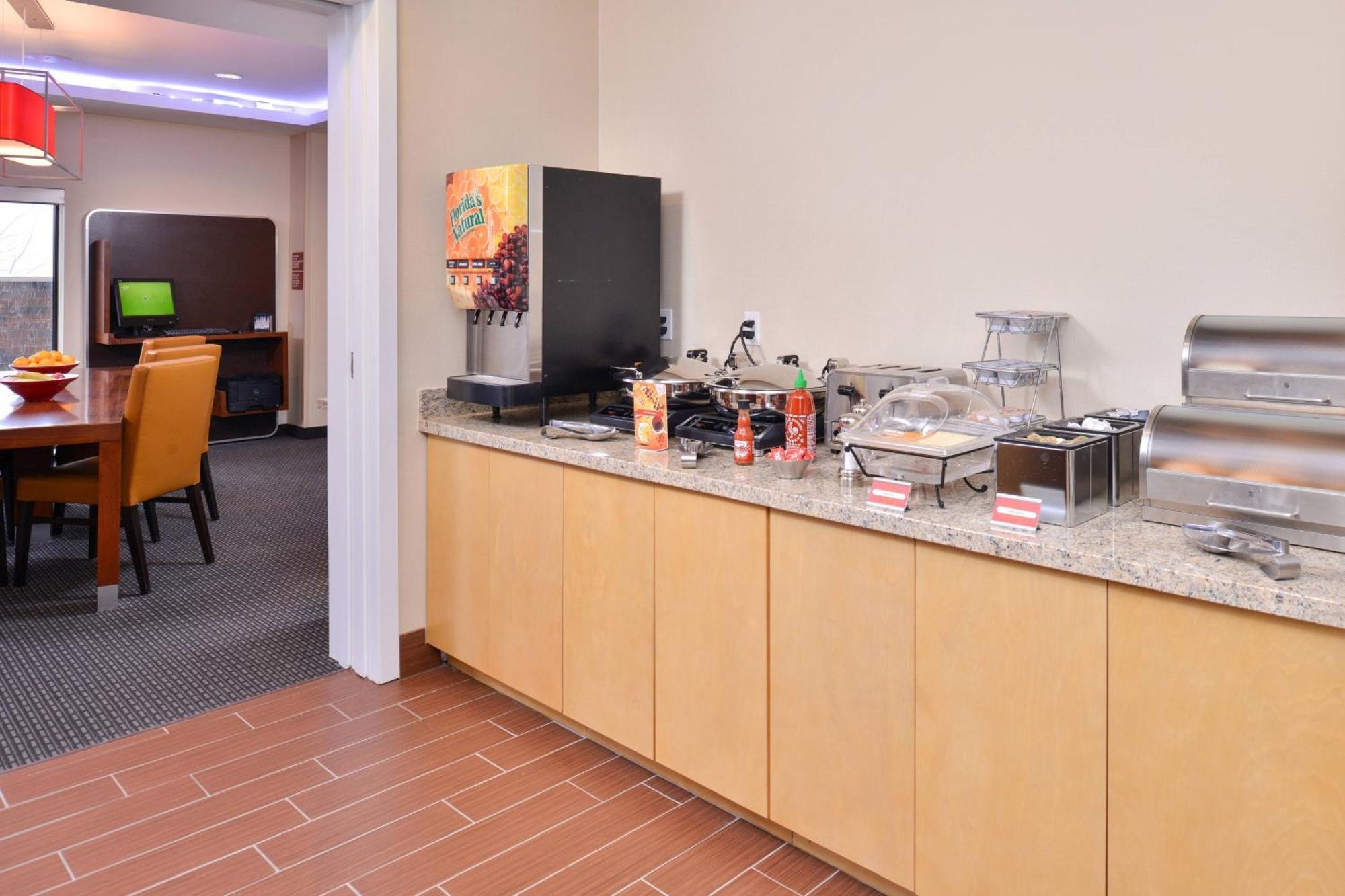 Towneplace Suites By Marriott Detroit Commerce Commerce Township Экстерьер фото