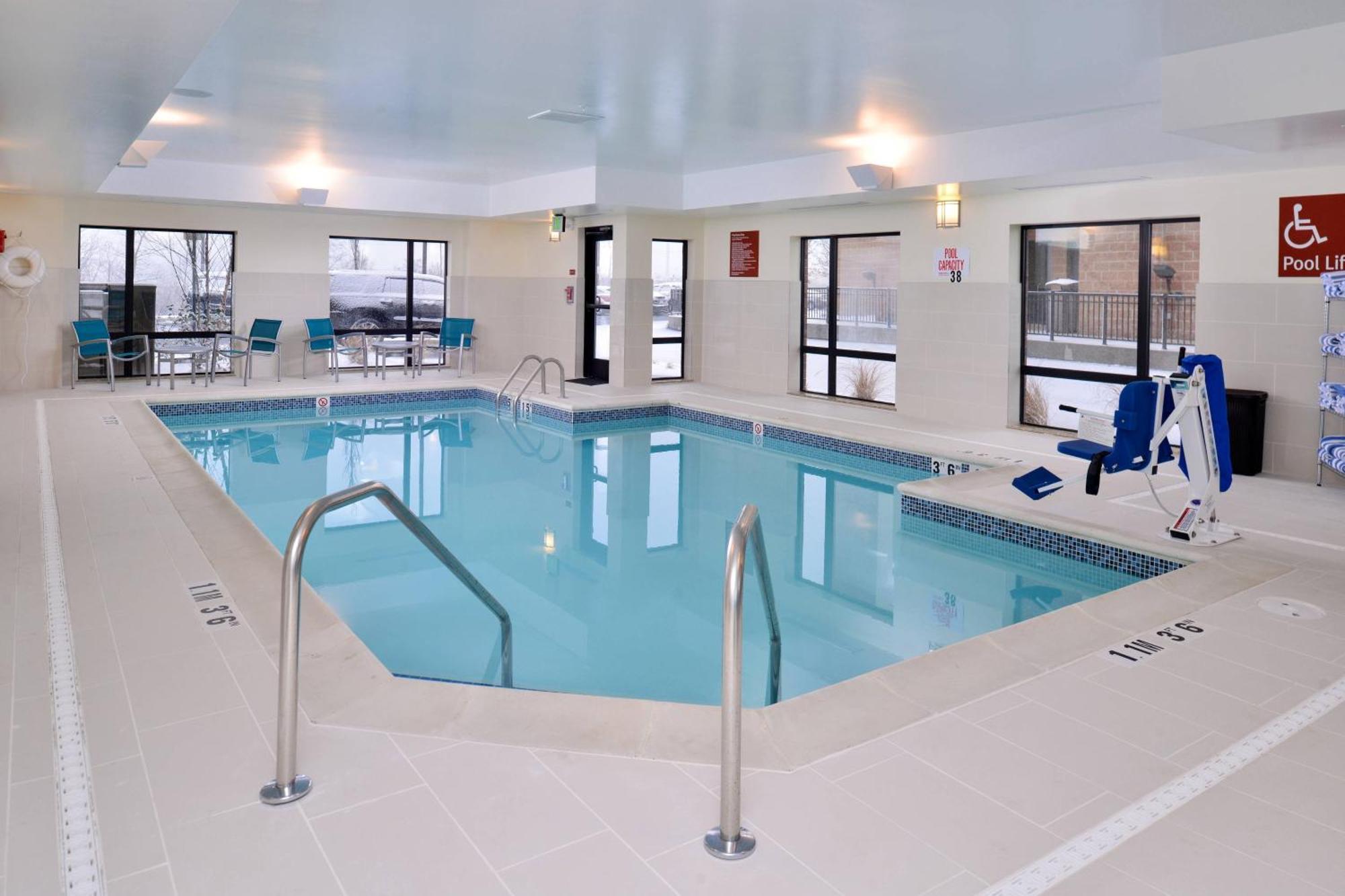 Towneplace Suites By Marriott Detroit Commerce Commerce Township Экстерьер фото