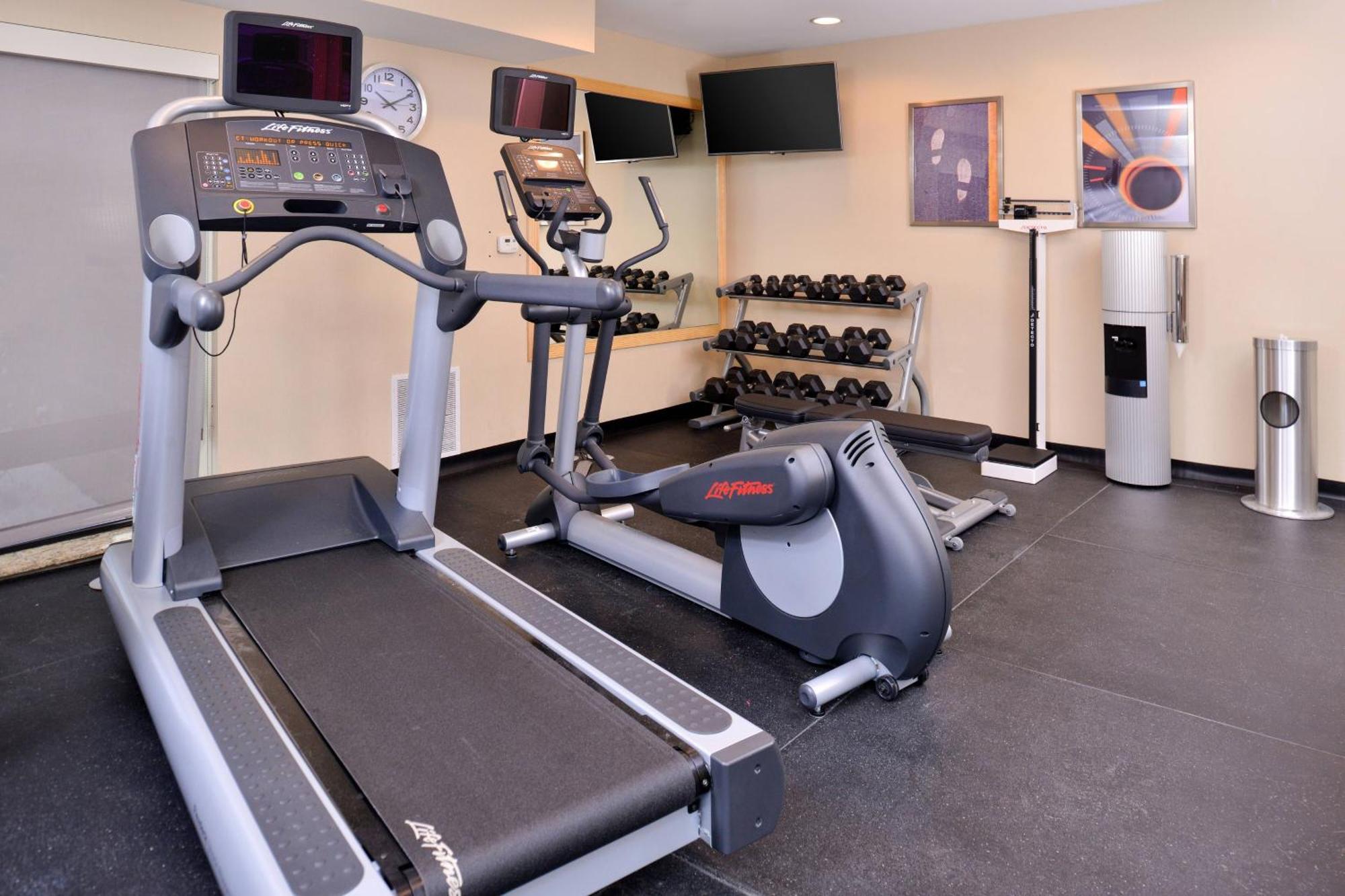 Towneplace Suites By Marriott Detroit Commerce Commerce Township Экстерьер фото
