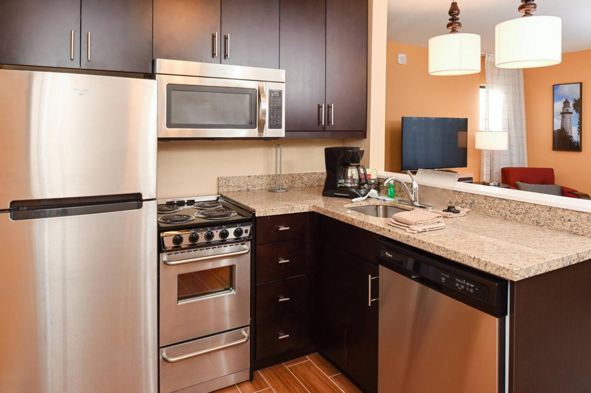 Towneplace Suites By Marriott Detroit Commerce Commerce Township Экстерьер фото