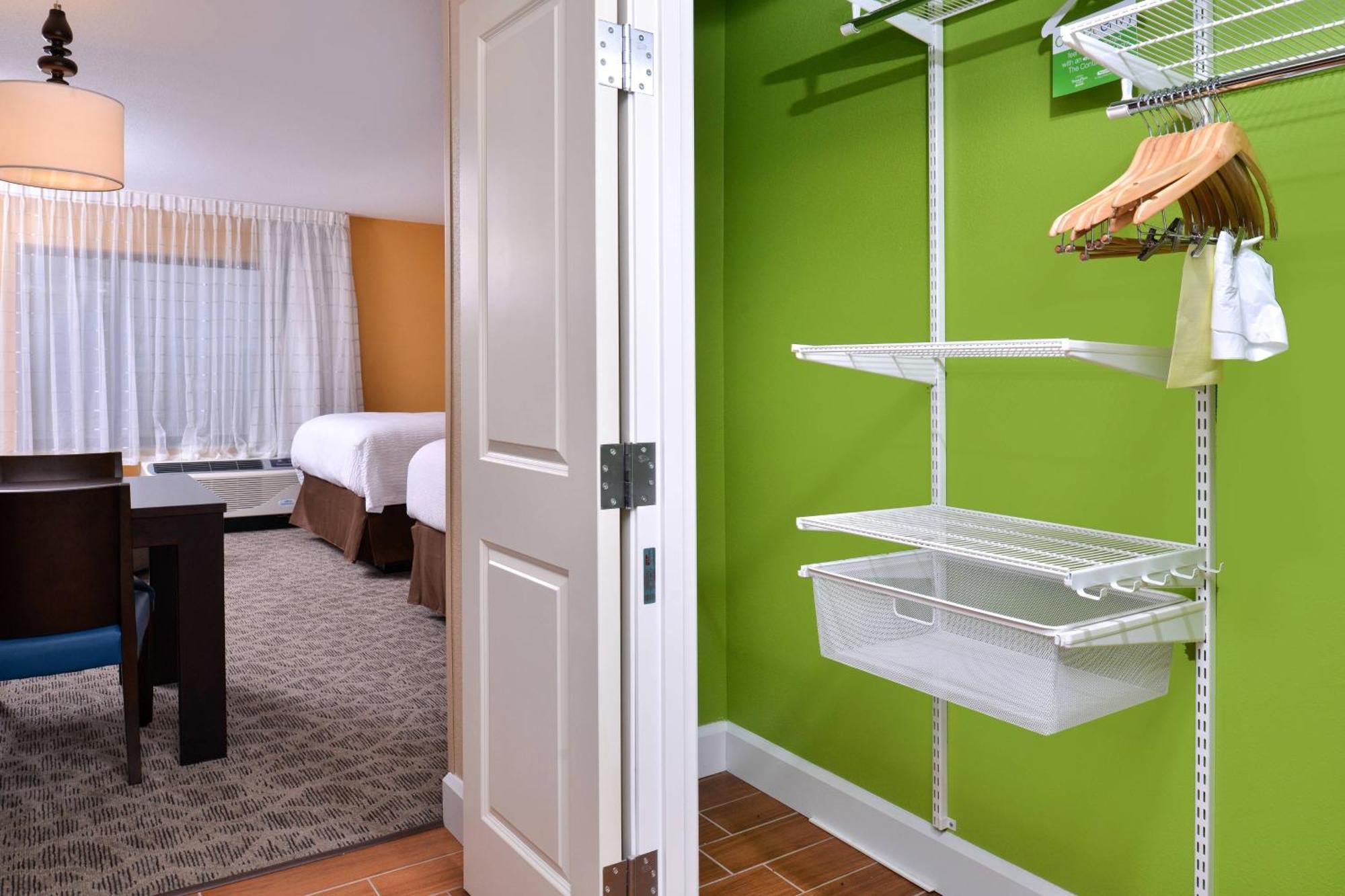 Towneplace Suites By Marriott Detroit Commerce Commerce Township Экстерьер фото