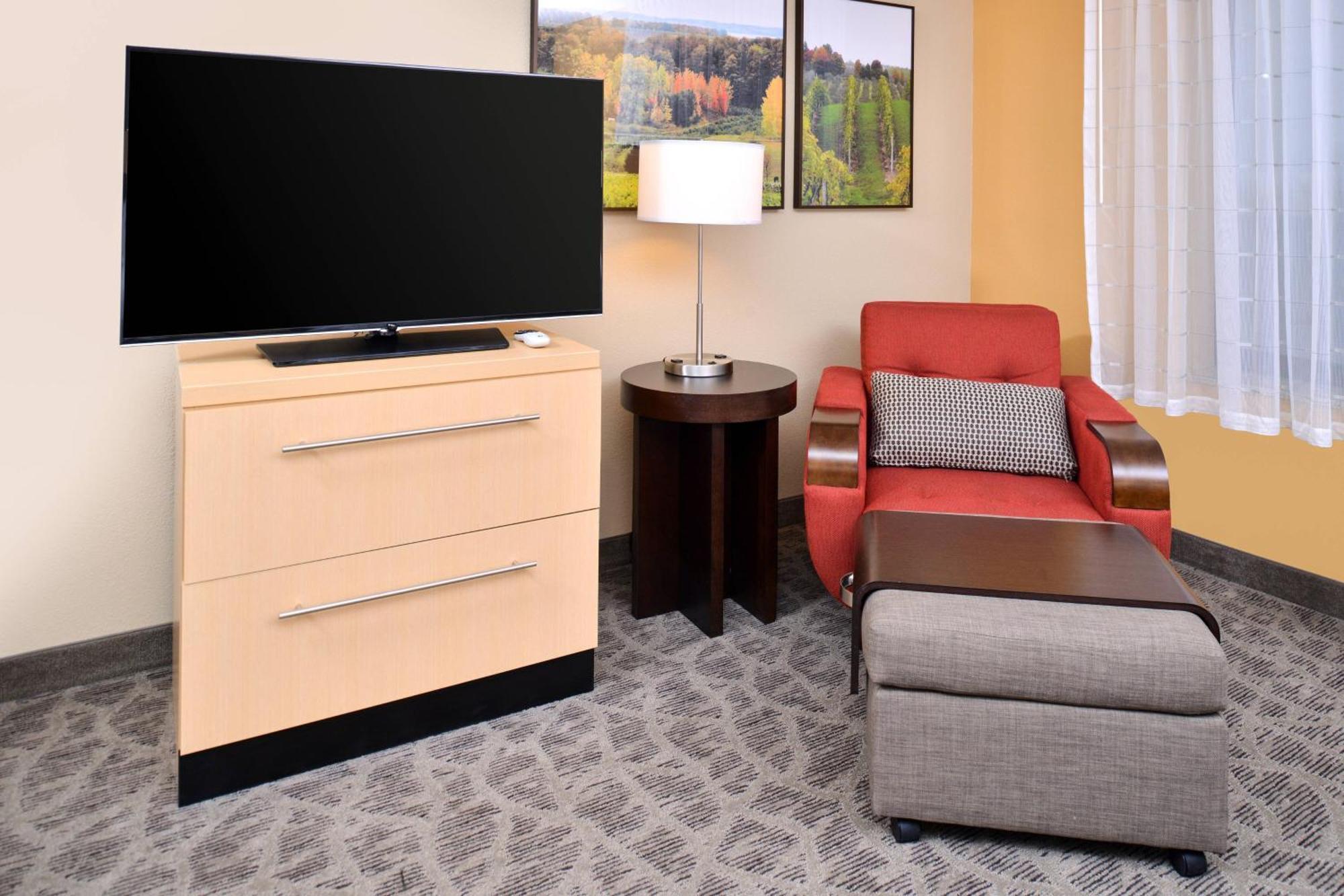 Towneplace Suites By Marriott Detroit Commerce Commerce Township Экстерьер фото