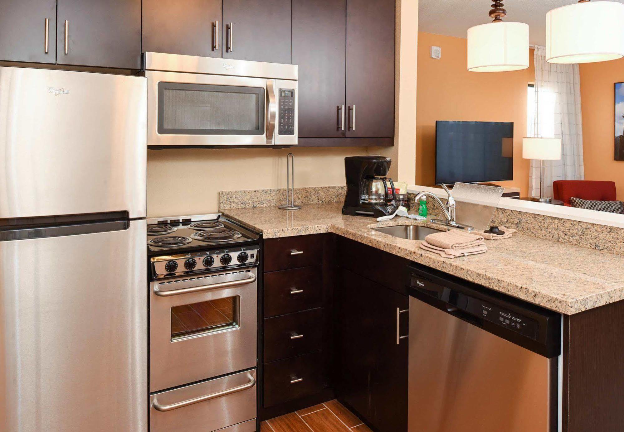 Towneplace Suites By Marriott Detroit Commerce Commerce Township Экстерьер фото