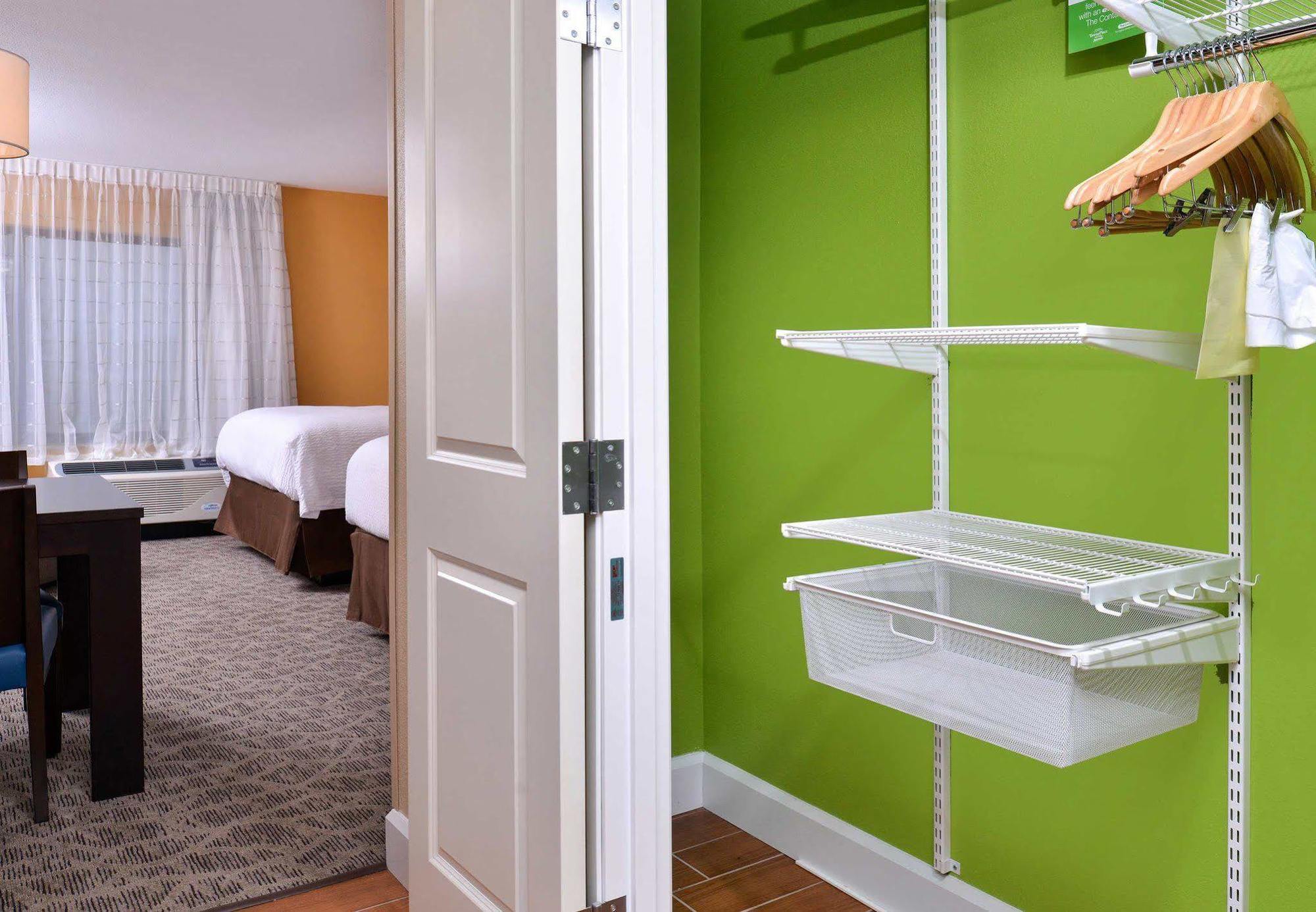 Towneplace Suites By Marriott Detroit Commerce Commerce Township Экстерьер фото